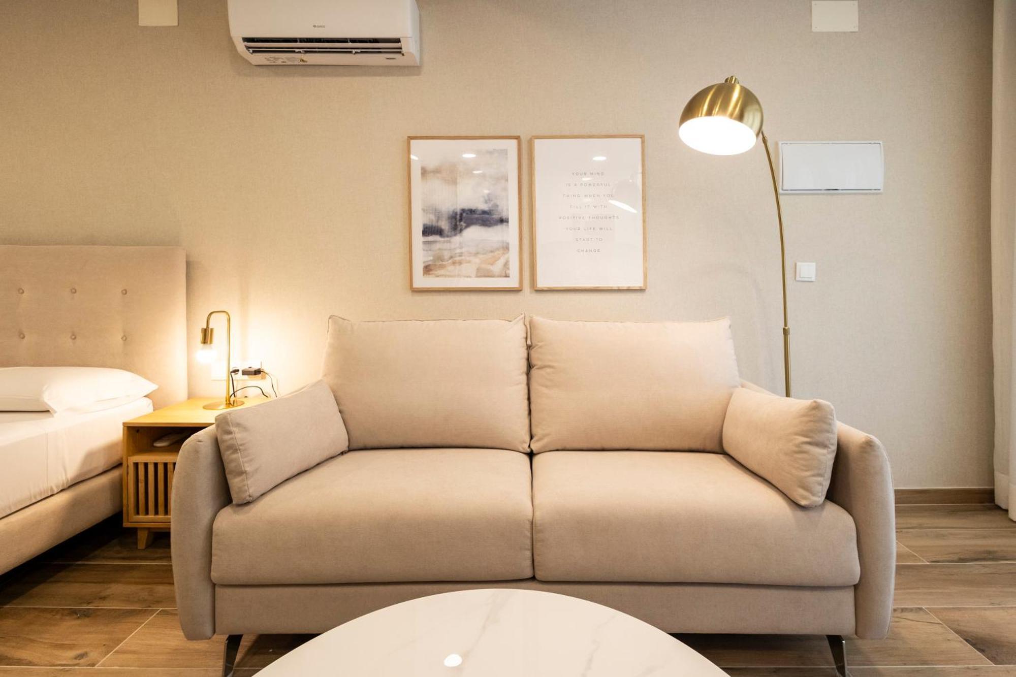 Cortes Suites By Concept Flats บาเลนเซีย ภายนอก รูปภาพ